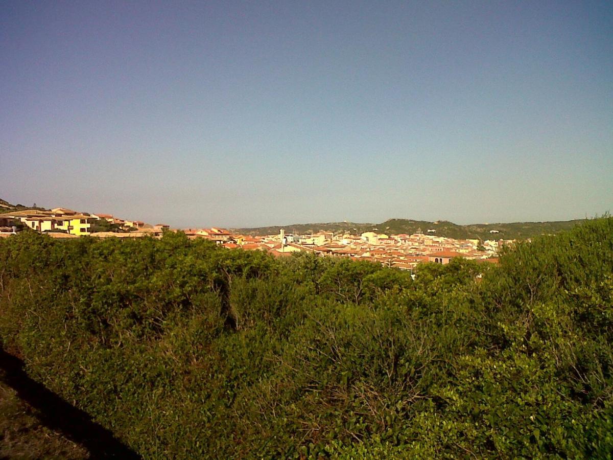 Appartamento In Paese A Santa Teresa Di Gallura Экстерьер фото