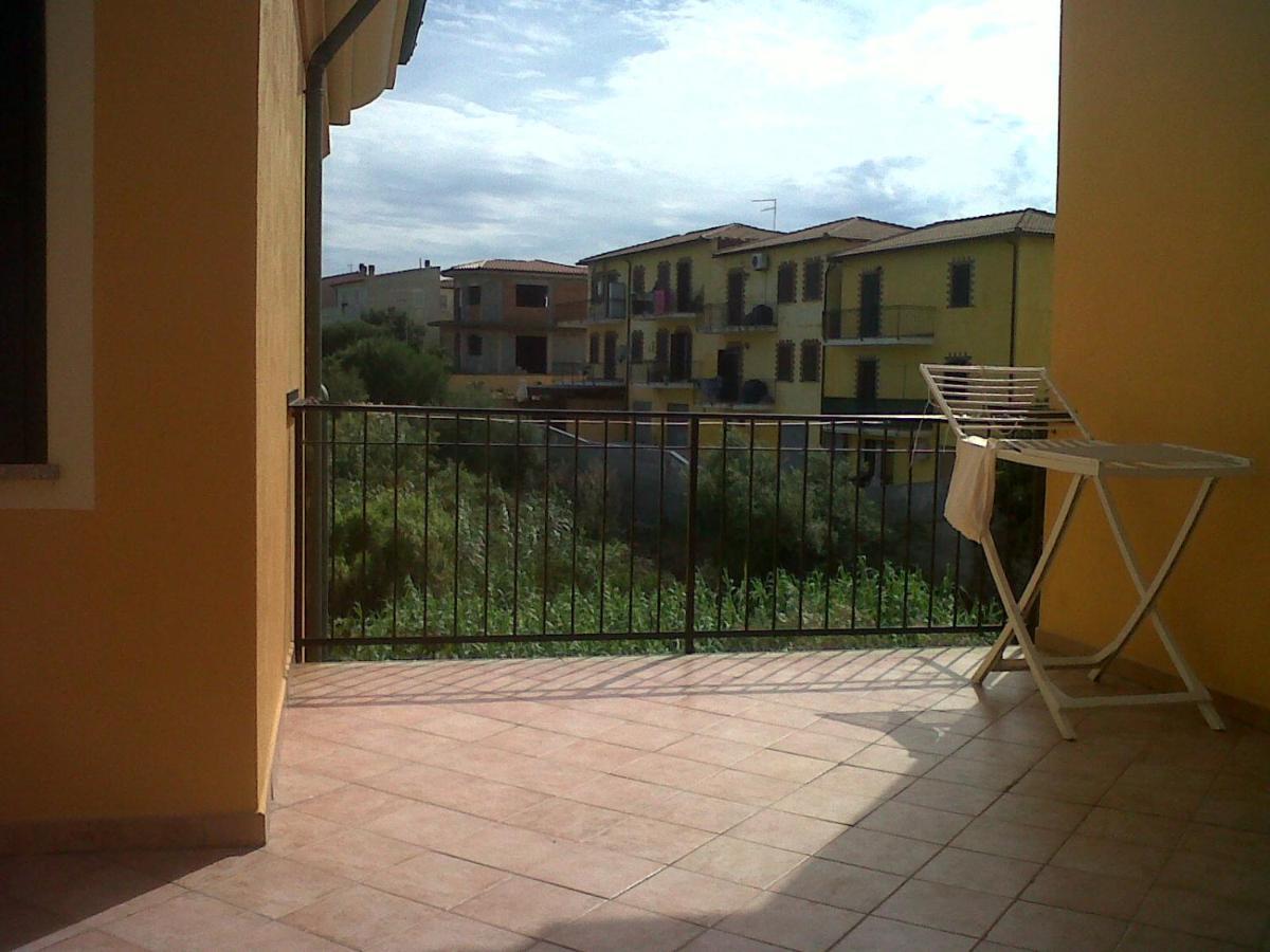 Appartamento In Paese A Santa Teresa Di Gallura Экстерьер фото