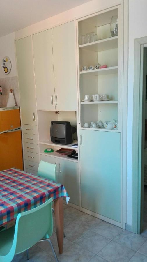 Appartamento In Paese A Santa Teresa Di Gallura Экстерьер фото