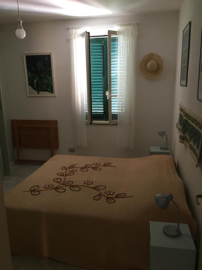 Appartamento In Paese A Santa Teresa Di Gallura Экстерьер фото