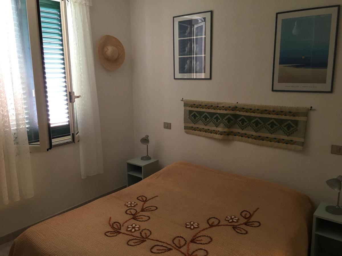 Appartamento In Paese A Santa Teresa Di Gallura Экстерьер фото